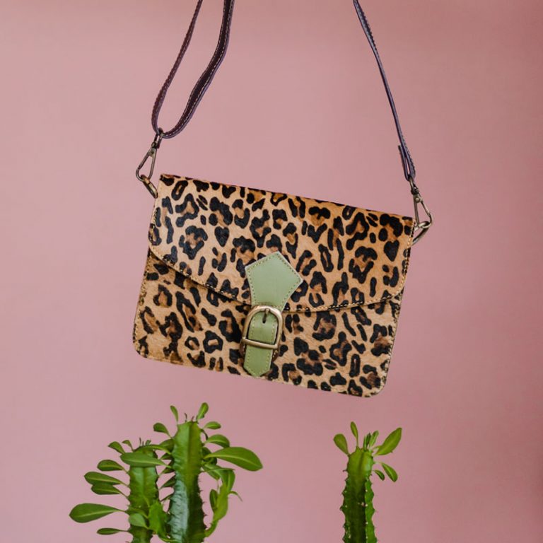 Treasure label | Fairtrade dierenprint tassen gemaakt van leer leftovers