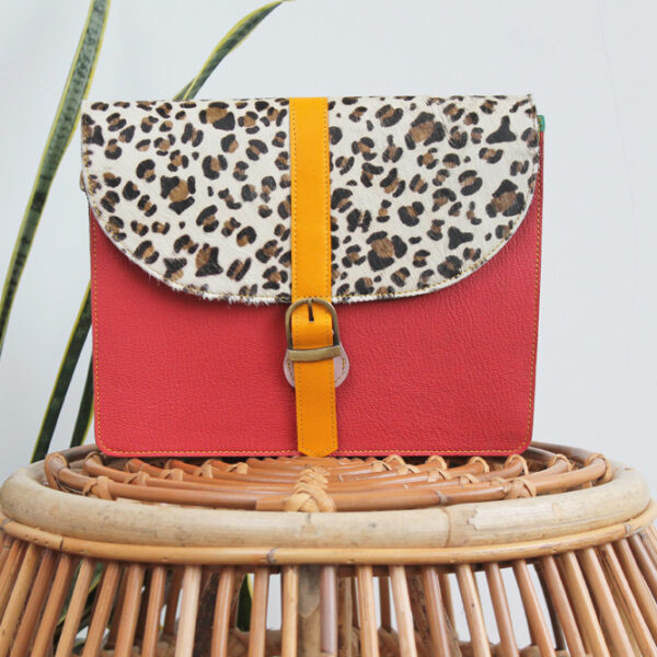 Treasure label | Fairtrade dierenprint tassen gemaakt van leer leftovers