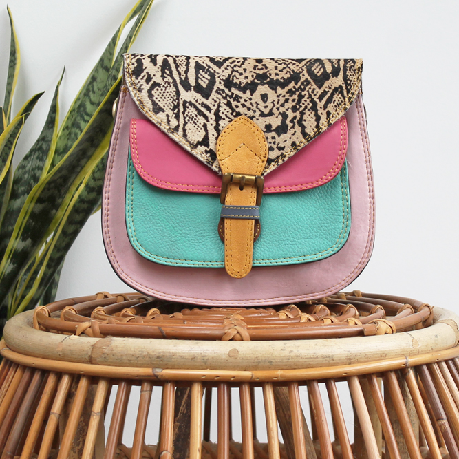 Tas Balu – Lichtroze slangenprint | Leren dierenprint tas