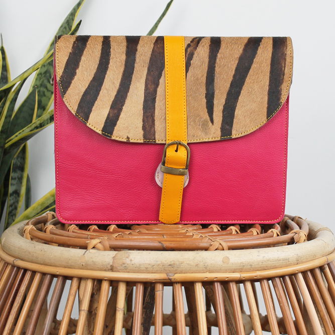 Tas Daya – Roze zebraprint | Leren dierenprint tas
