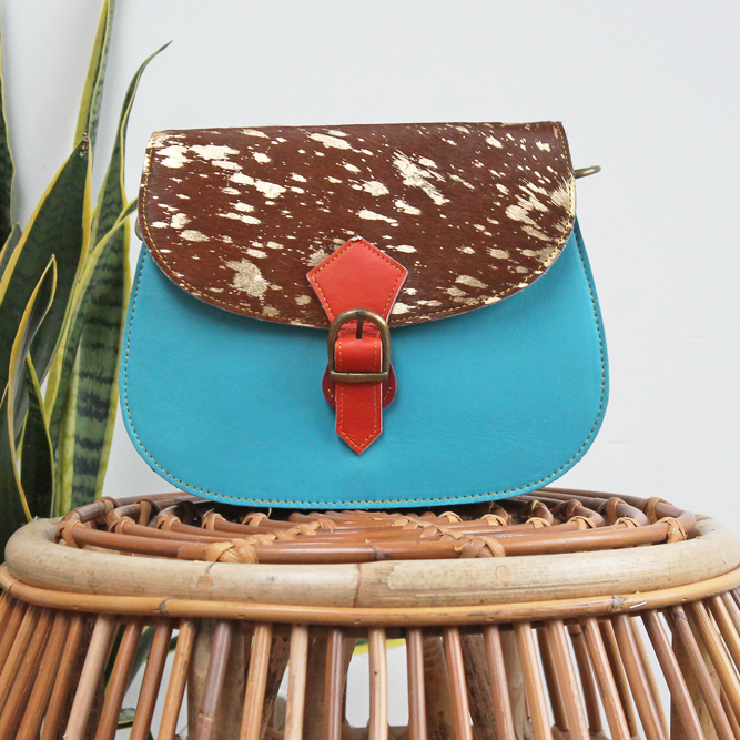 Tas Nila – Blauw / bruin / goudkleurige print | Leren dierenprint tas