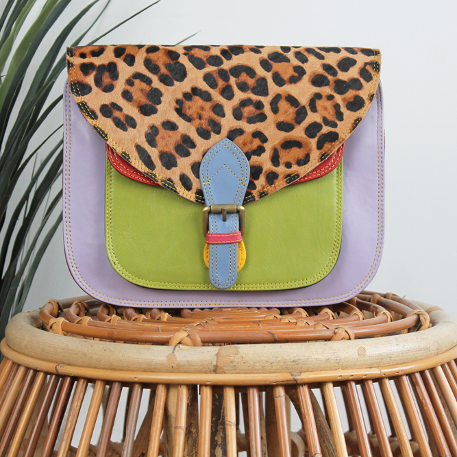 Tas Latika – Lila / groen / panterprint | Leren dierenprint tas
