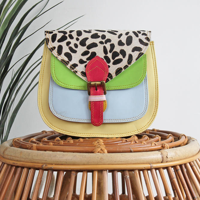 Tas Balu – Lichtgeel / lichtblauw / groen | Leren dierenprint tas